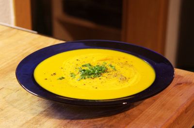 Kürbissuppe mit Ingwer & Sahne