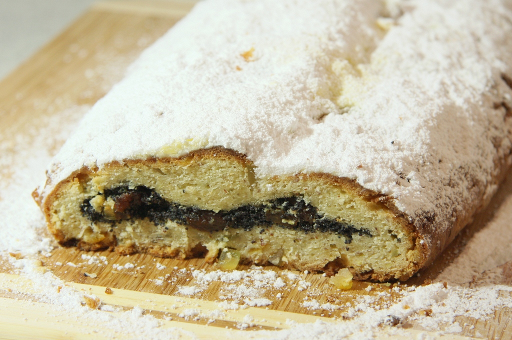 Mohnstollen Rezept: Schnell &amp; einfach selbstbacken » Majas Pflanzenblog