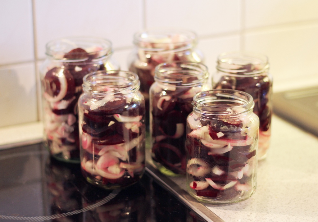 Rote Bete würzig einlegen - Rezept » Majas Pflanzenblog