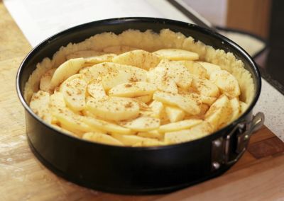 Boden mit Äpfel - Apfelweintorte