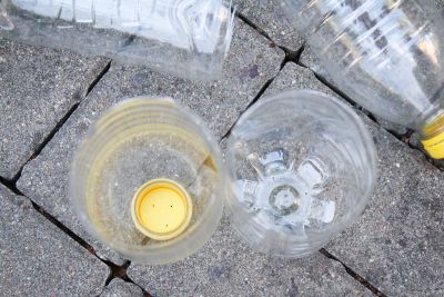 Löcher in Deckel und Boden